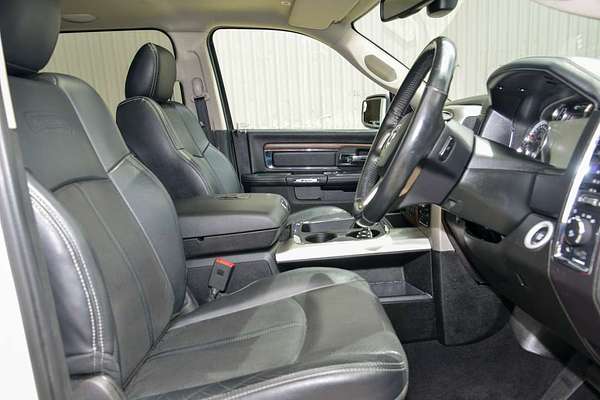 2018 RAM 1500 Laramie DS 4X4 SWB thumb-8