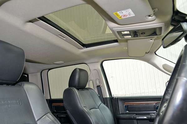 2018 RAM 1500 Laramie DS 4X4 SWB thumb-13