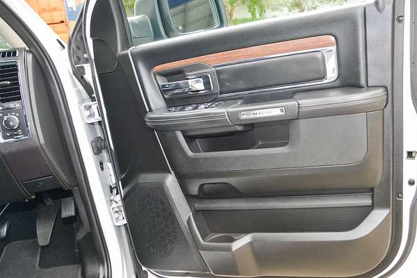 2018 RAM 1500 Laramie DS 4X4 SWB thumb-17