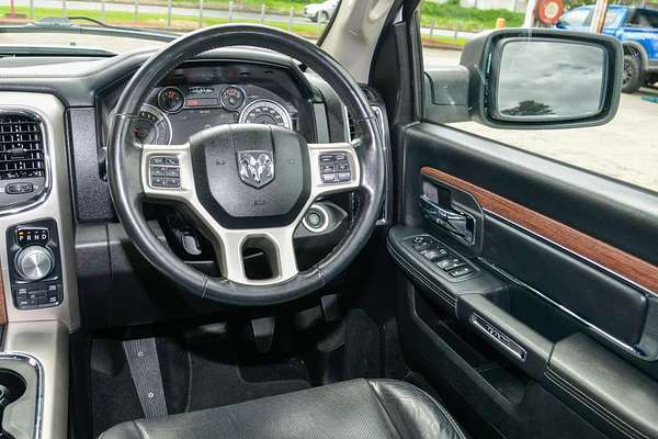 2018 RAM 1500 Laramie DS 4X4 SWB thumb-19