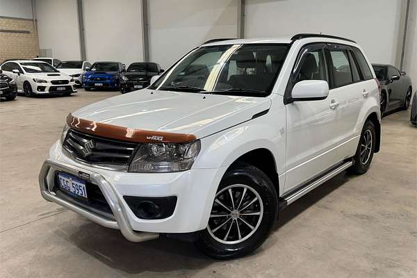 2013 Suzuki Grand Vitara Urban Navigator JB