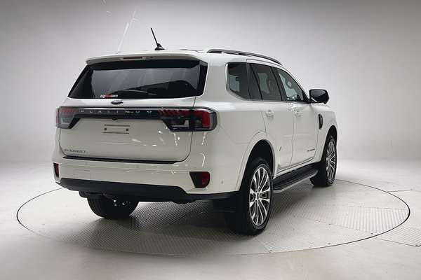2024 Ford Everest Platinum 3.0L thumb-7