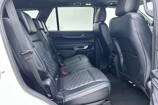 2024 Ford Everest Platinum 3.0L thumb-11