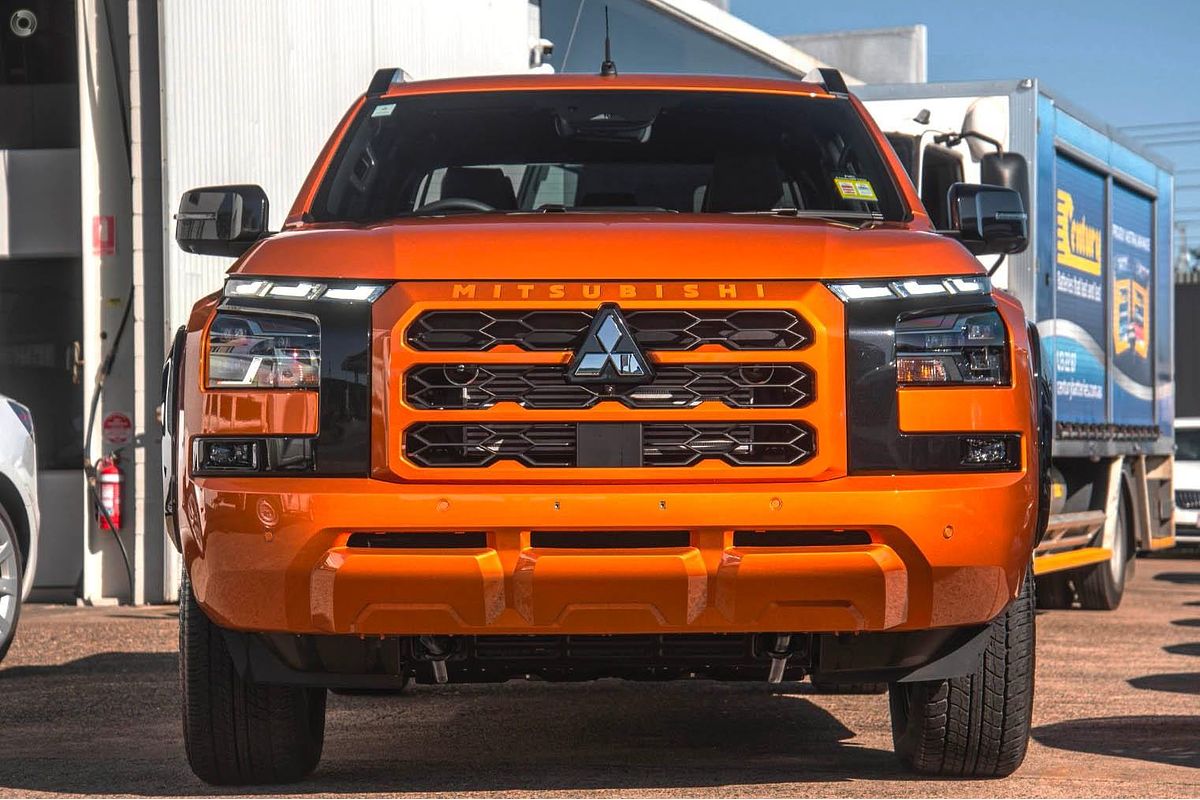 2025 Mitsubishi Triton GSR MV 4X4
