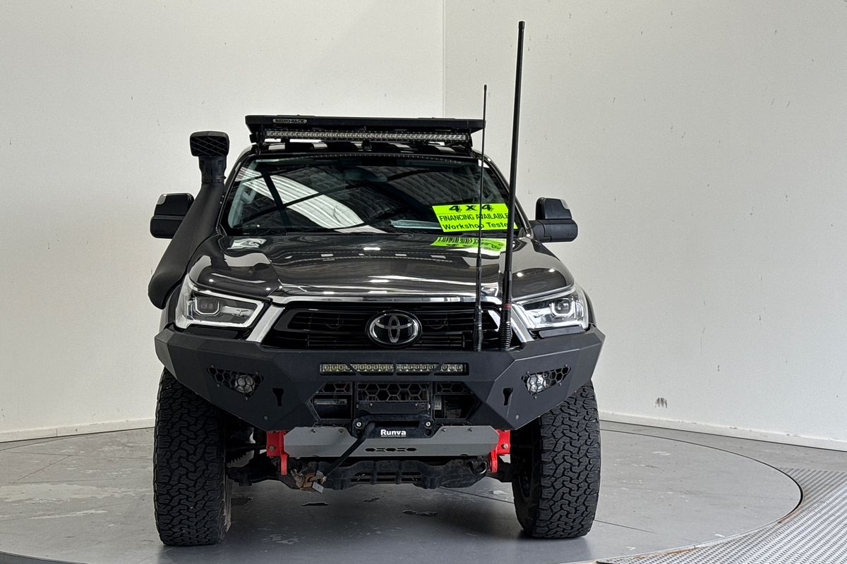 2020 Toyota Hilux SR5 (4x4) GUN126R FACELIFT 4X4