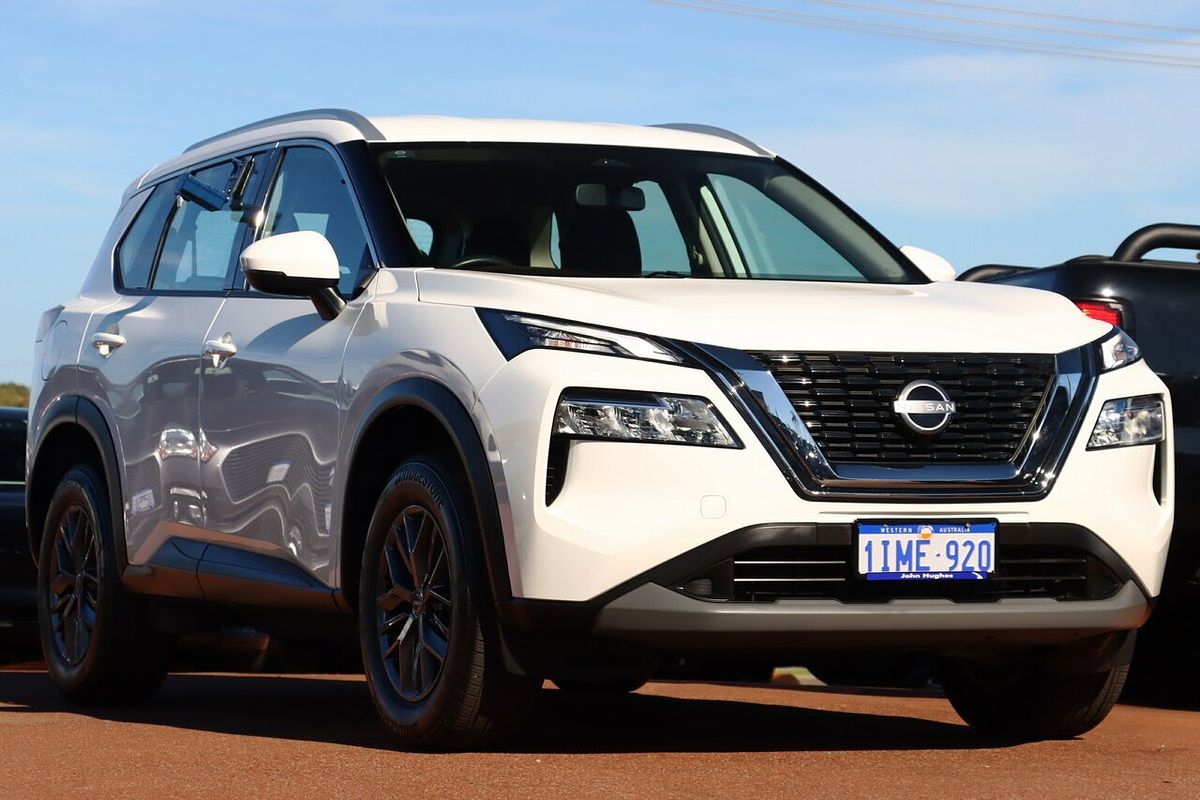 2025 Nissan X-TRAIL ST T33