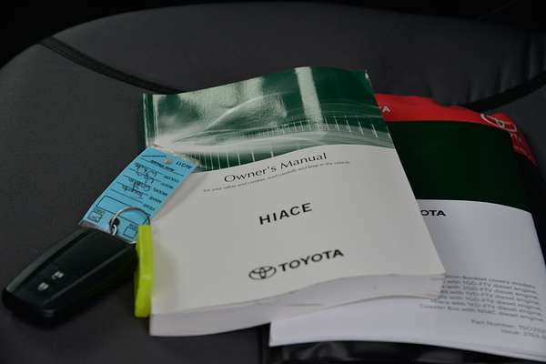 2021 Toyota Granvia GDH303R thumb-21