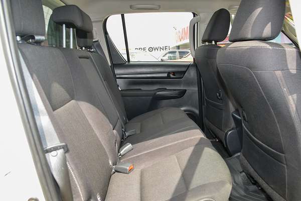 2025 Toyota Hilux SR GUN126R 4X4 thumb-8