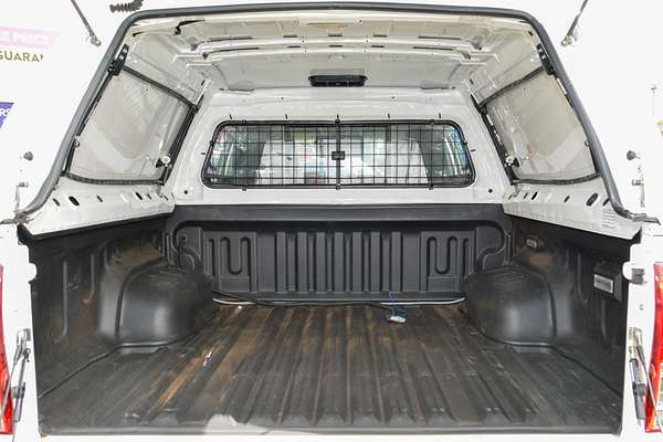 2025 Toyota Hilux SR GUN126R 4X4 thumb-19