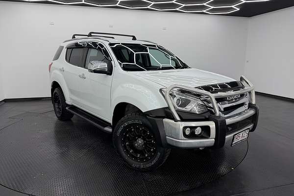 2017 Isuzu MU-X LS-T