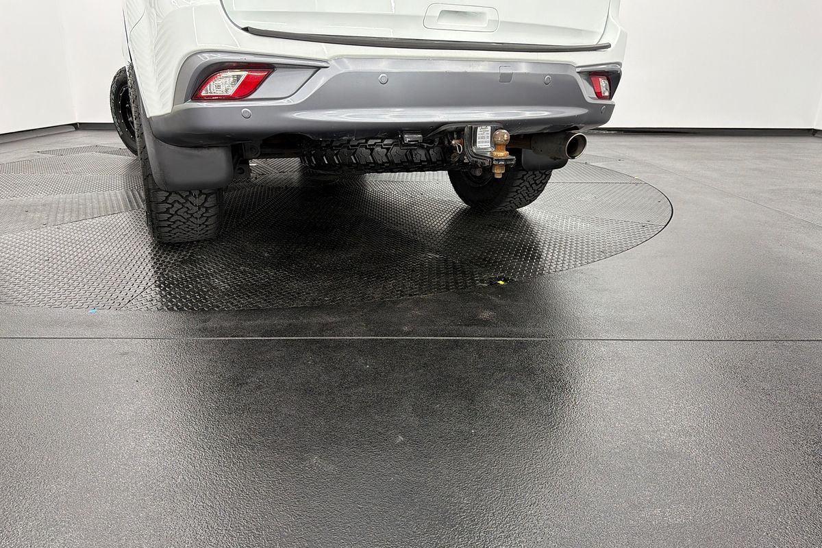 2017 Isuzu MU-X LS-T