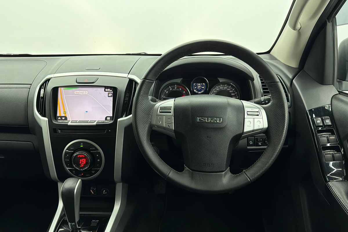 2017 Isuzu MU-X LS-T