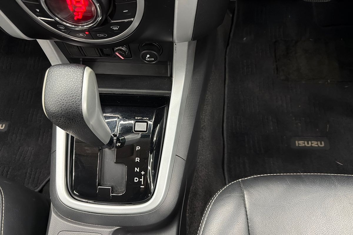 2017 Isuzu MU-X LS-T