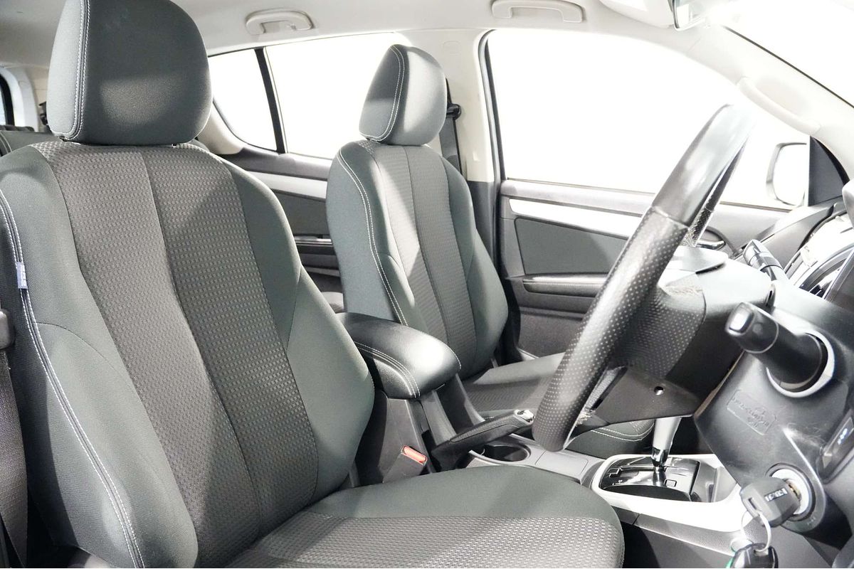 2018 Isuzu MU-X LS-M