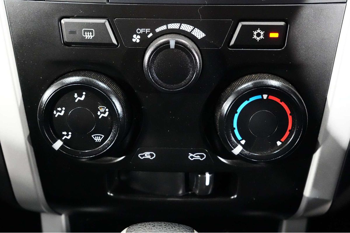 2018 Isuzu MU-X LS-M