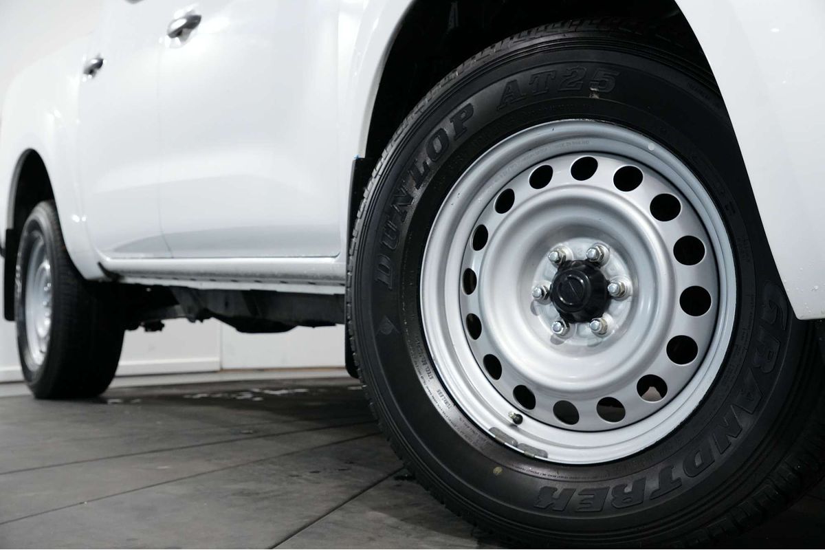 2022 Nissan Navara SL D23 Rear Wheel Drive