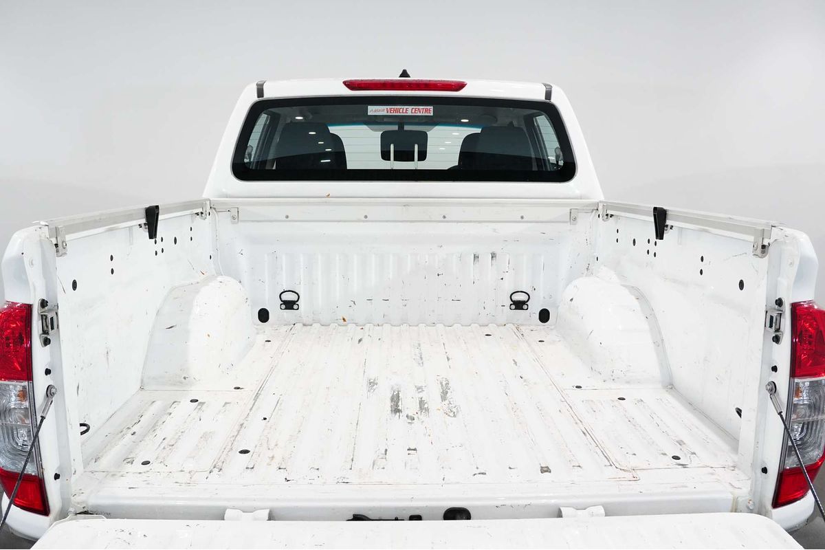 2022 Nissan Navara SL D23 Rear Wheel Drive