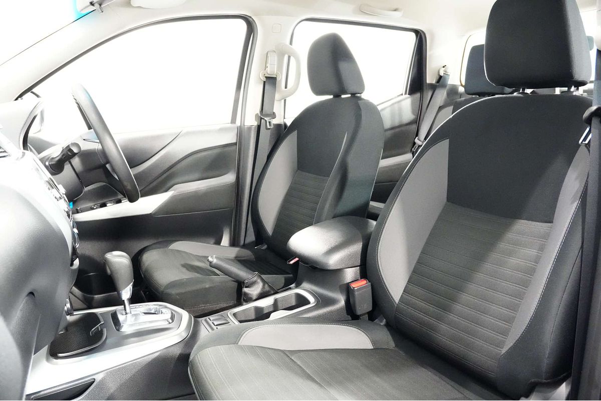 2022 Nissan Navara SL D23 Rear Wheel Drive