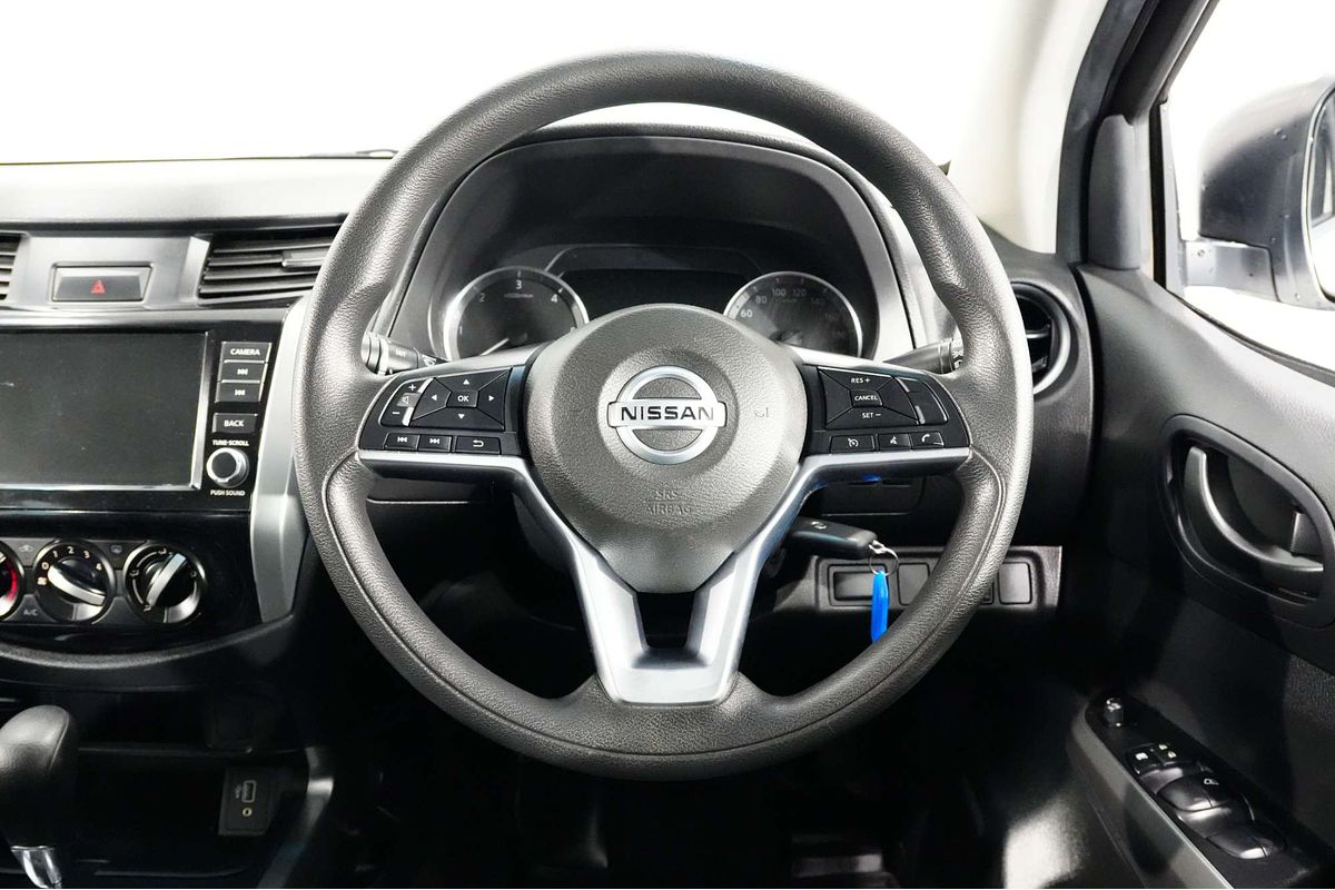 2022 Nissan Navara SL D23 Rear Wheel Drive
