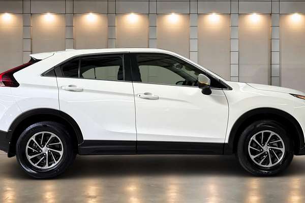 2023 Mitsubishi Eclipse Cross ES YB