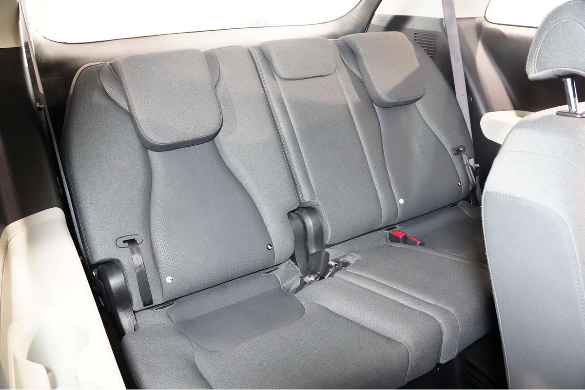 2023 Kia Carnival S KA4