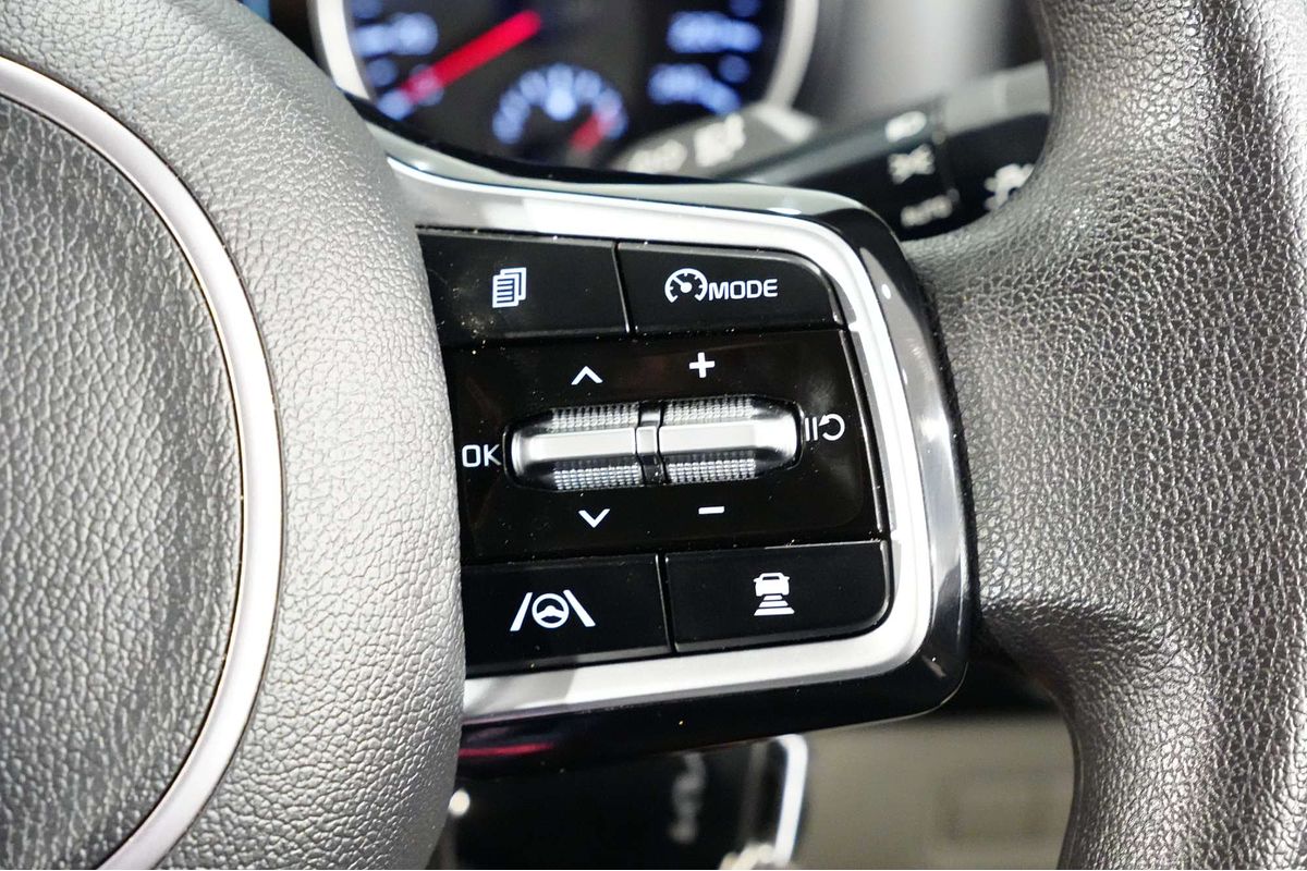 2023 Kia Carnival S KA4