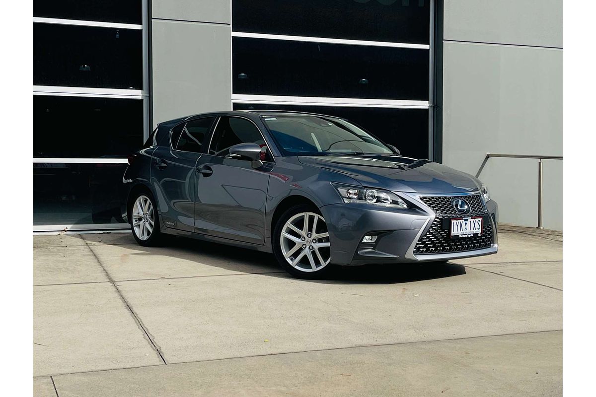 2018 Lexus CT CT200h Luxury ZWA10R