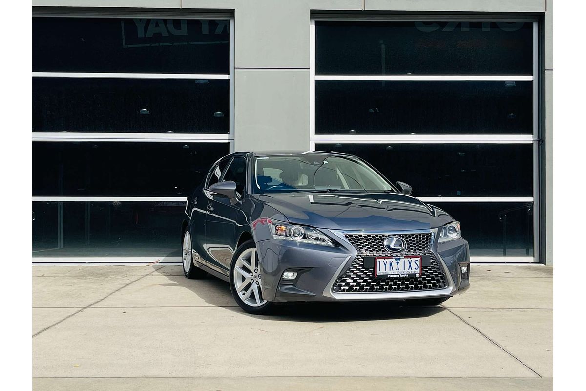 2018 Lexus CT CT200h Luxury ZWA10R