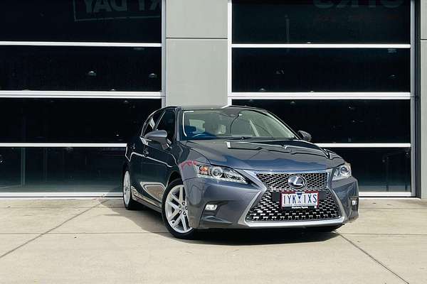 2018 Lexus CT CT200h Luxury ZWA10R