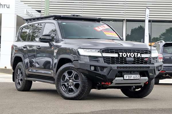 2023 Toyota Landcruiser GR Sport FJA300R