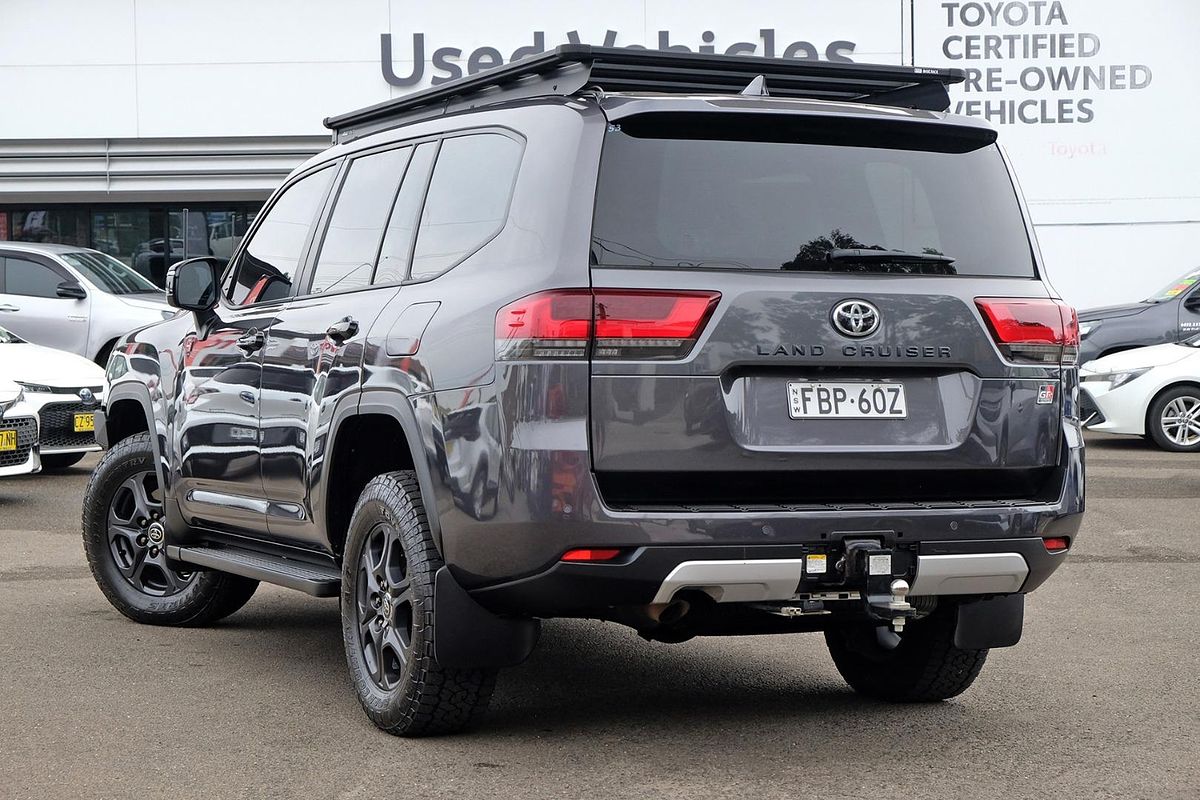2023 Toyota Landcruiser GR Sport FJA300R