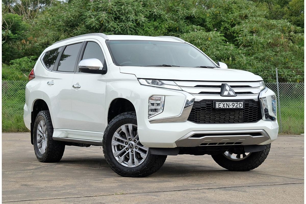 2022 Mitsubishi Pajero Sport GLX QF