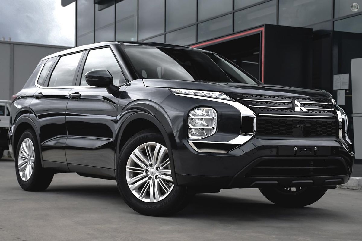 2025 Mitsubishi Outlander ES ZM