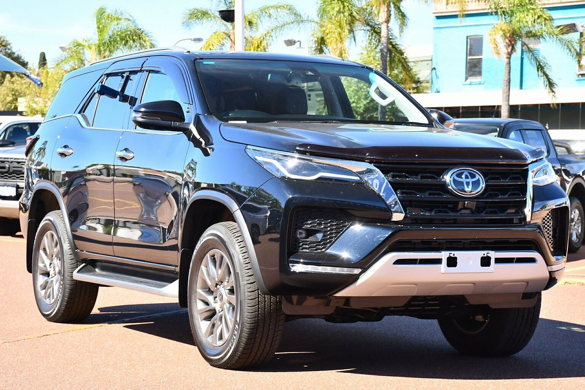 2025 Toyota Fortuner Crusade GUN156R