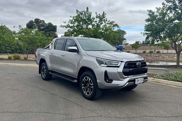 2020 Toyota Hilux SR5 GUN126R