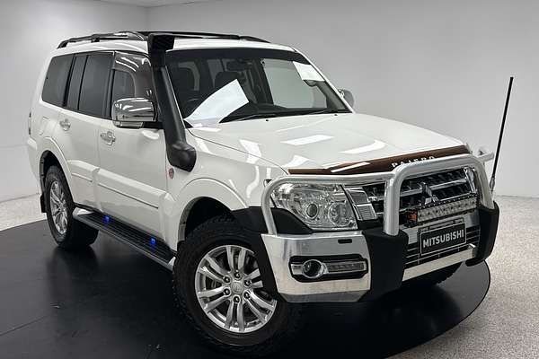 2016 Mitsubishi Pajero Exceed NX