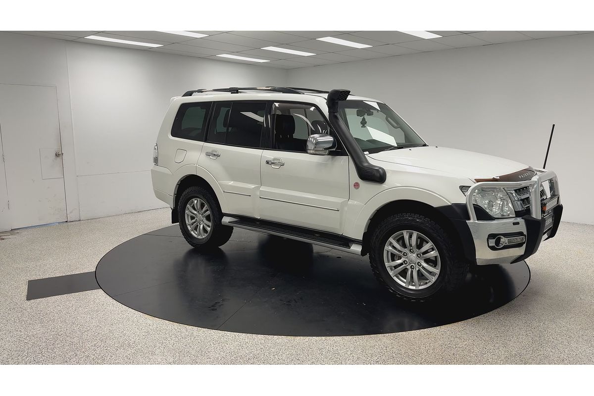 2016 Mitsubishi Pajero Exceed NX