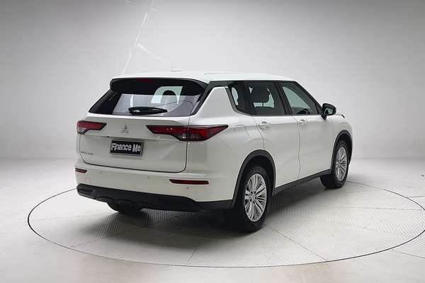 2024 Mitsubishi Outlander ES ZM thumb-7