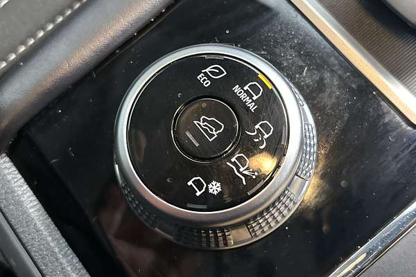 2024 Mitsubishi Outlander ES ZM thumb-16