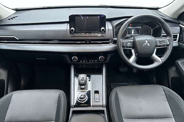 2024 Mitsubishi Outlander ES ZM thumb-19