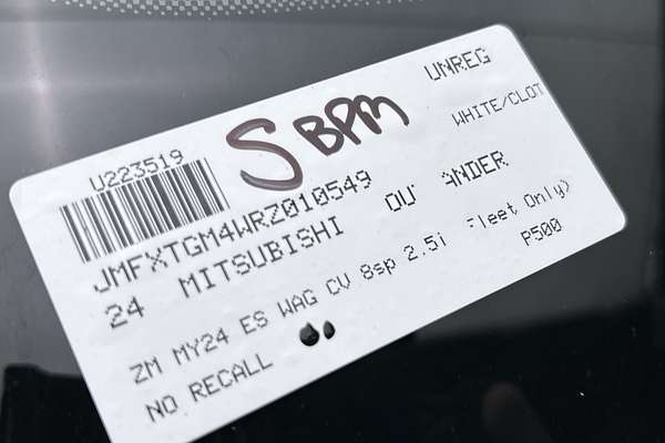 2024 Mitsubishi Outlander ES ZM thumb-23