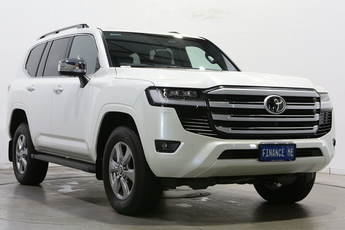 2026 Toyota Landcruiser Sahara FJA300R