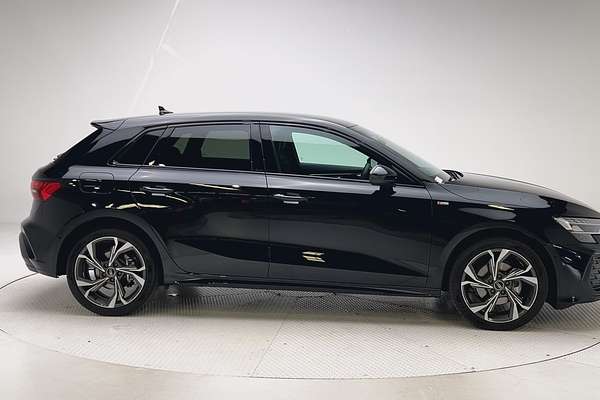 2025 Audi A3 TFSI 110kW S line GY thumb-8