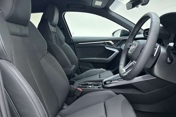 2025 Audi A3 TFSI 110kW S line GY thumb-12