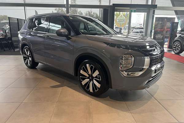 2025 Mitsubishi Outlander Exceed ZM