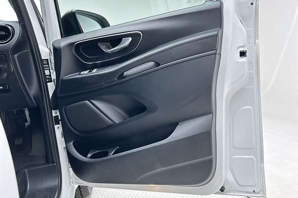 2022 Mercedes-Benz Vito 116CDI 447 MWB thumb-17