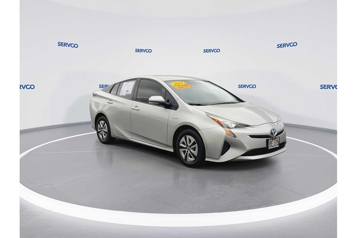 2016 Toyota Prius Three