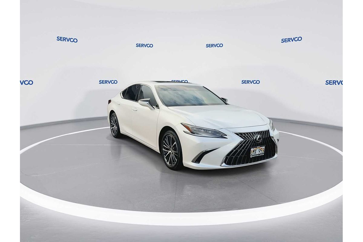 2023 Lexus ES Luxury
