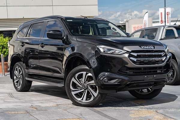 2021 Isuzu MU-X LS-T
