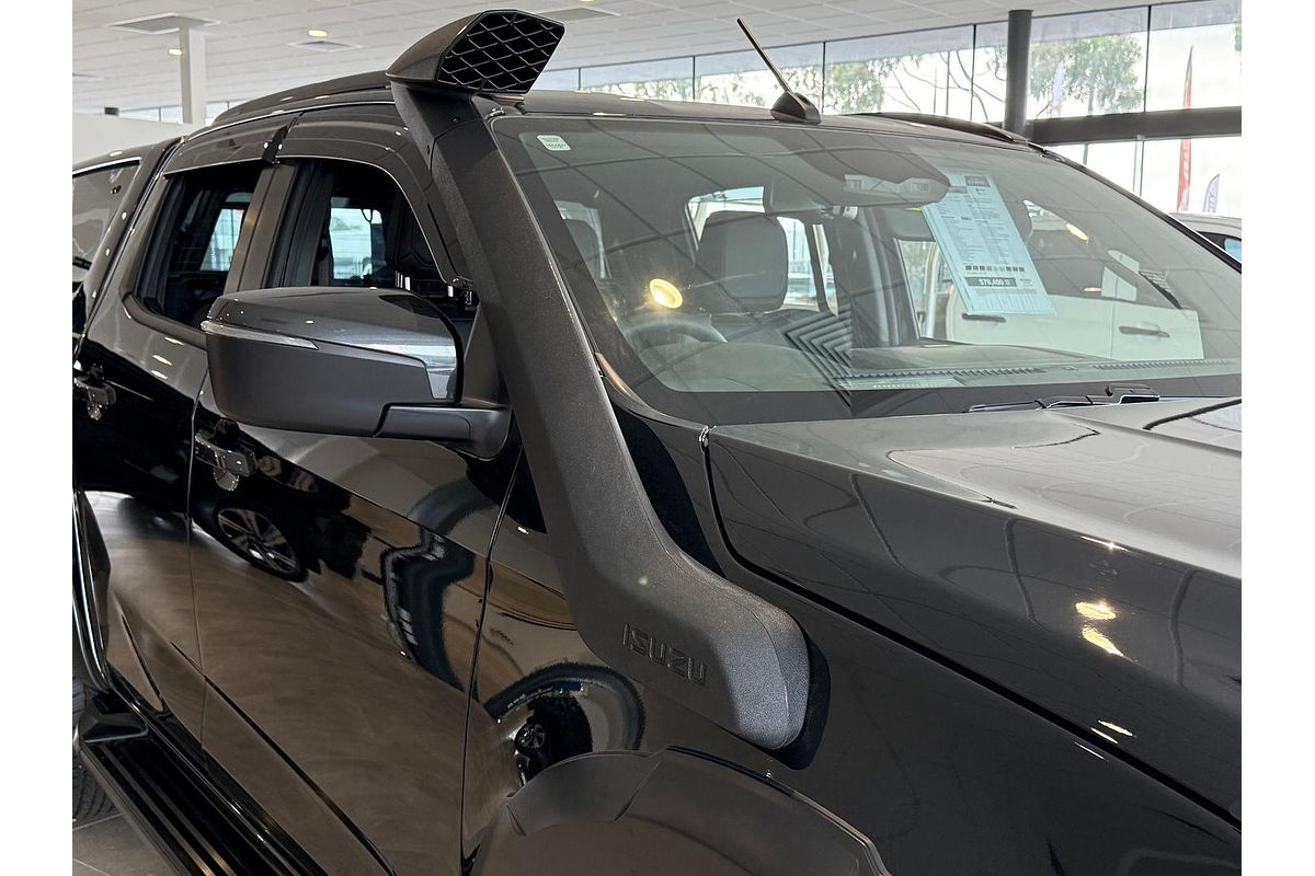 2025 Isuzu D-MAX X-TERRAIN 4X4
